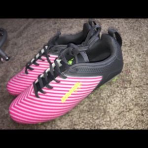 Brava soccer cleats